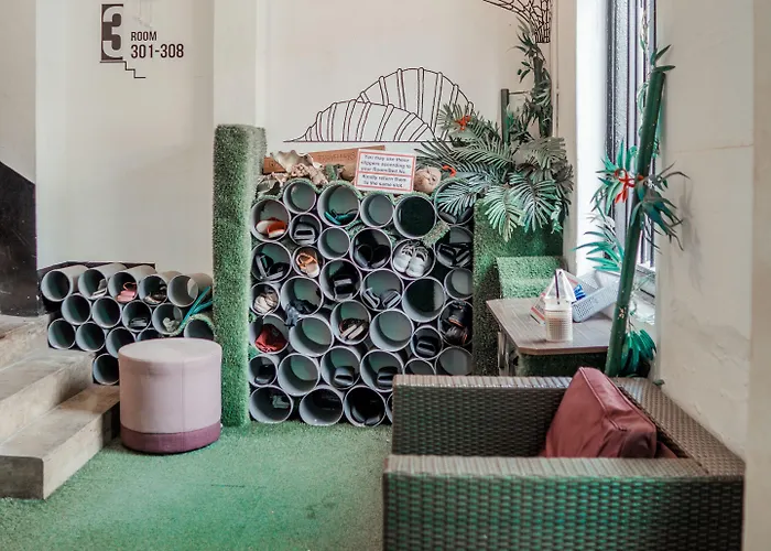 Beat. Sports Hostel Singapore